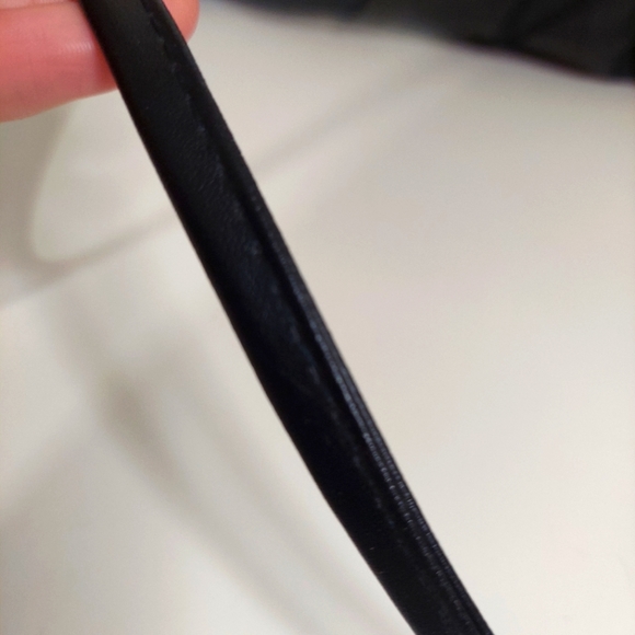 Black & White Leather Patchwork Crossbody Bag - Picture 10 of 12